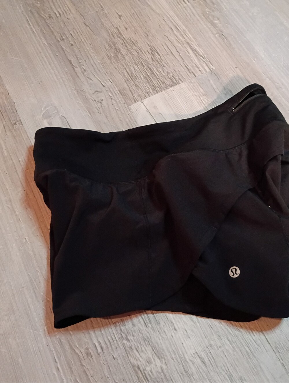 Lululemon - Picture 6 of 6